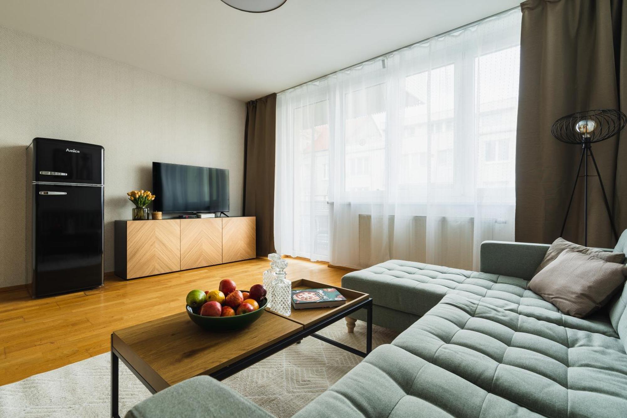 Business & Family Ambiente Apartments Bratislava Exterior foto