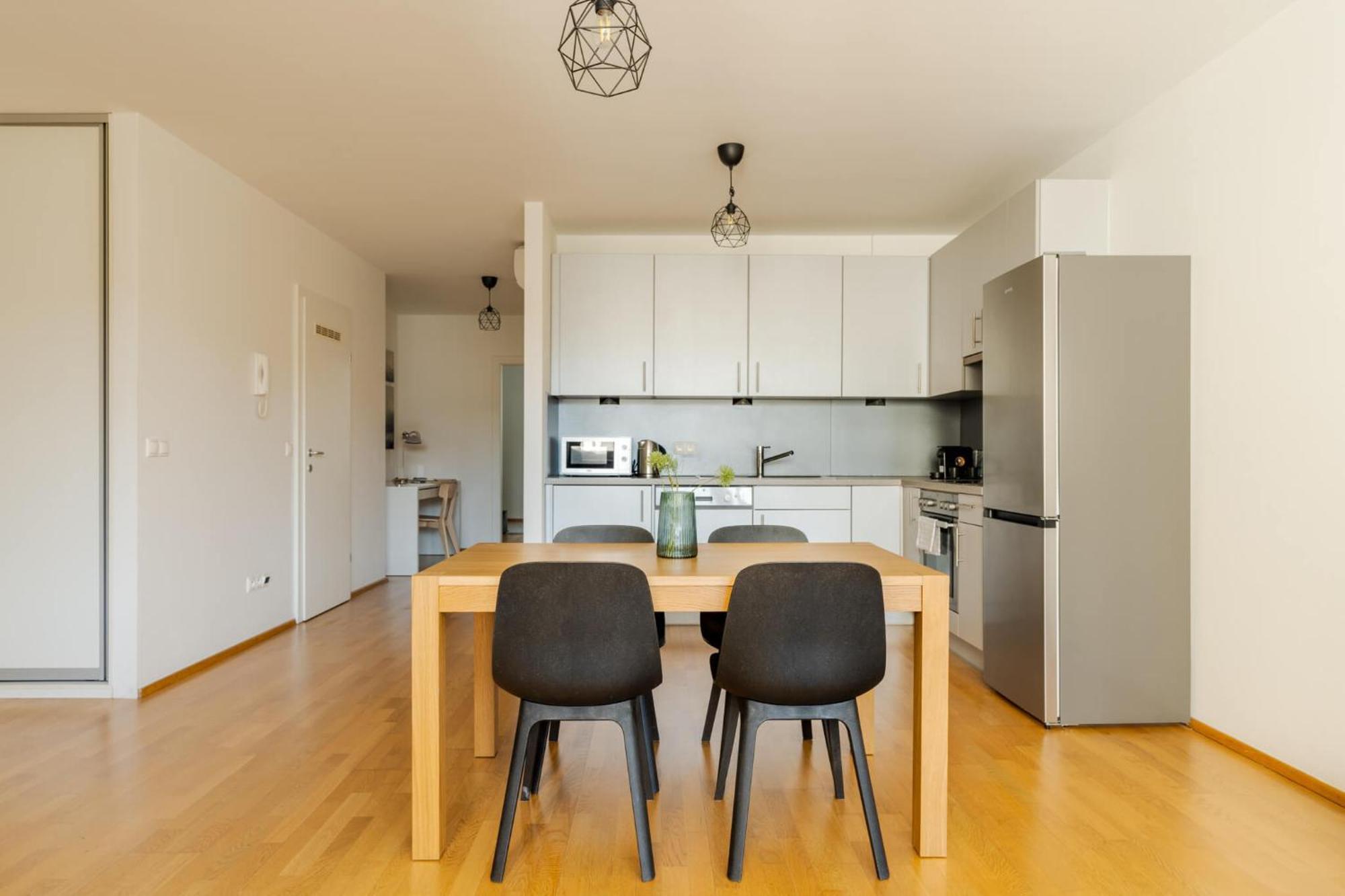 Business & Family Ambiente Apartments Bratislava Exterior foto