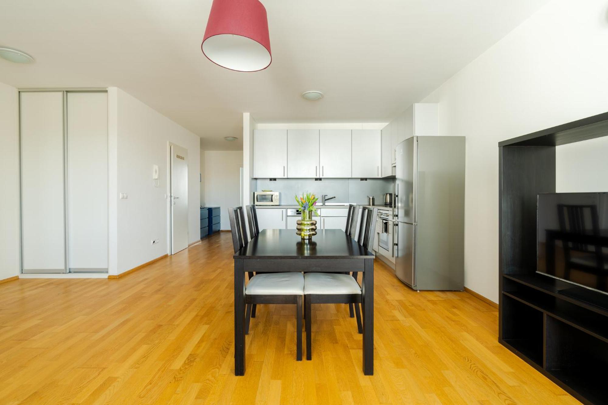 Business & Family Ambiente Apartments Bratislava Exterior foto