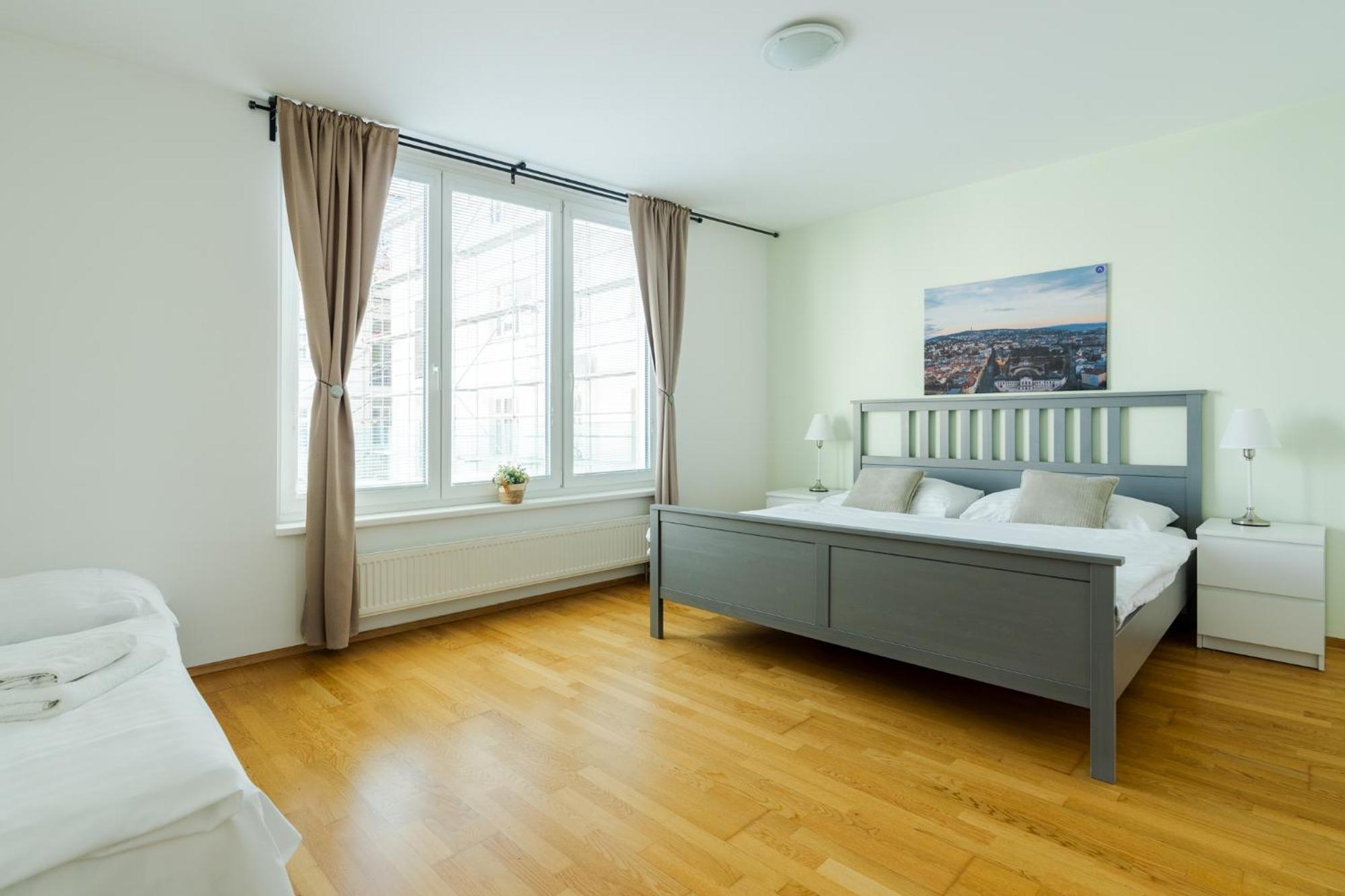 Business & Family Ambiente Apartments Bratislava Exterior foto