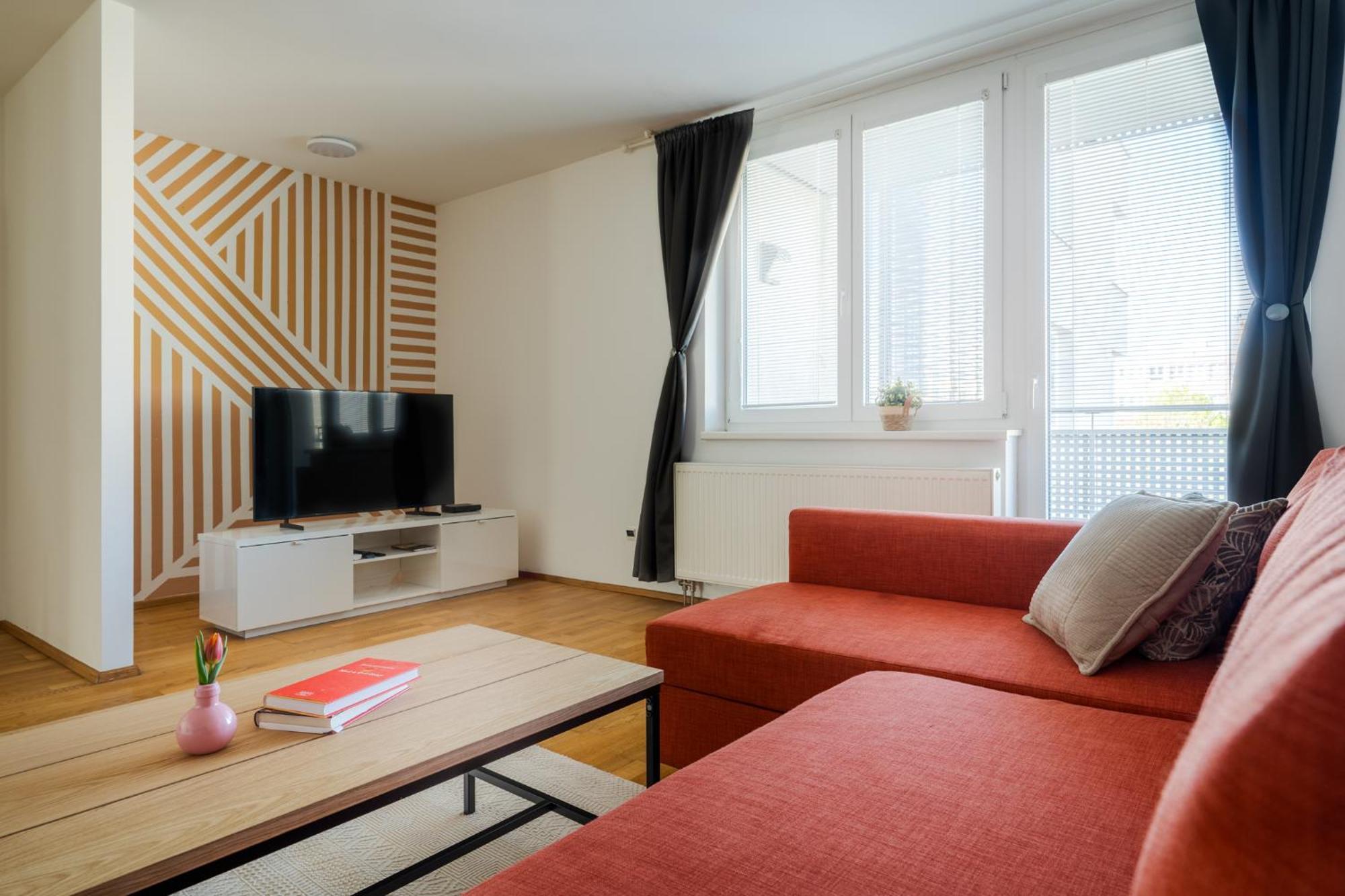 Business & Family Ambiente Apartments Bratislava Exterior foto